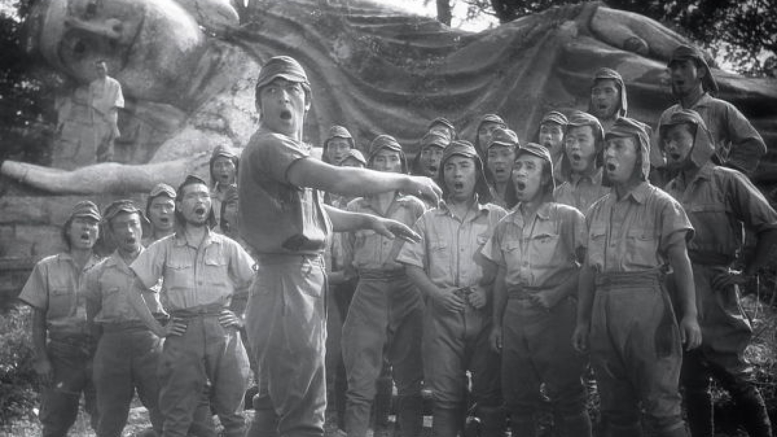 Poster de El arpa birmana